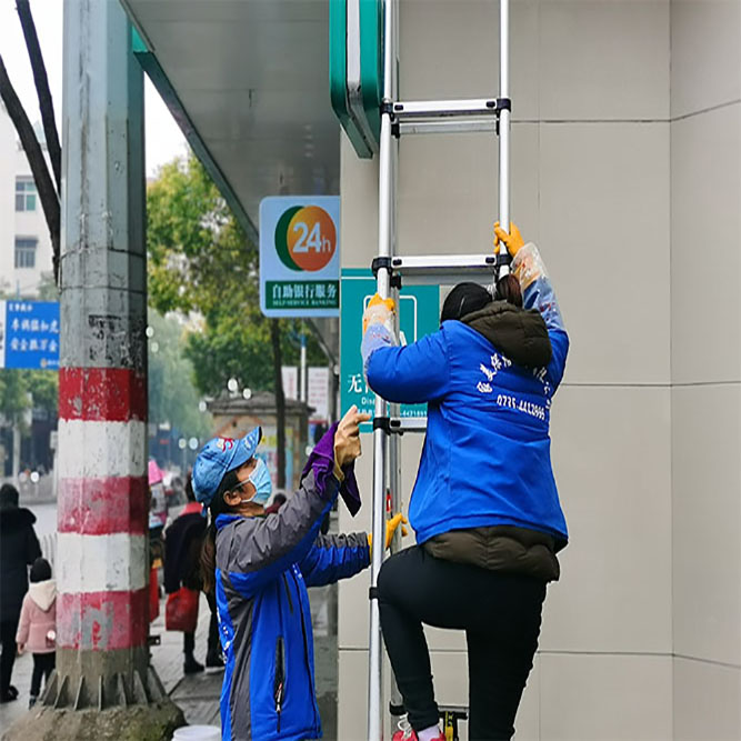 桂陽地（dì）毯髒了如何（hé）清洗？選擇丝瓜污视频在线观看保潔公司（sī）為你全新服務
